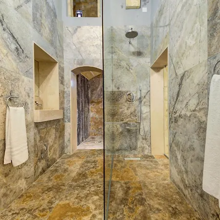 別荘 Ta Karmenu - A Medieval Maltese Gem 800-year-old House Near Mdina, ラバト