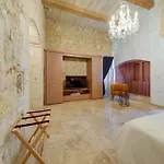 Ta Karmenu - A Medieval Maltese Gem 800-year-old House Near Mdina, Feriehus