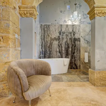 Ta Karmenu - A Medieval Maltese Gem 800-year-old House Near Mdina, Ferienhaus *