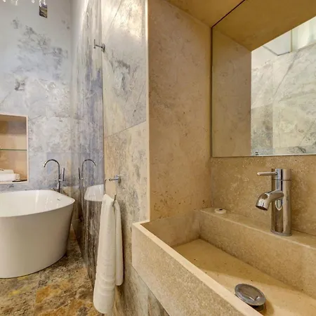 Ta Karmenu - A Medieval Maltese Gem 800-year-old House Near Mdina, Ferienhaus *