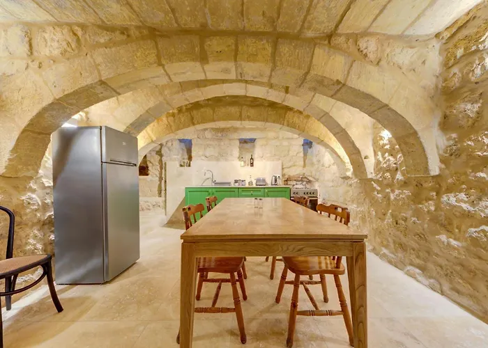 Ta Karmenu - A Medieval Maltese Gem 800-year-old House Near Mdina, Feriehus